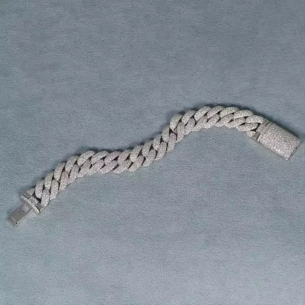 💎 Handcrafted Moissanite Cuban Bracelet – Diamond Tester Passes | Premium VVS Stones