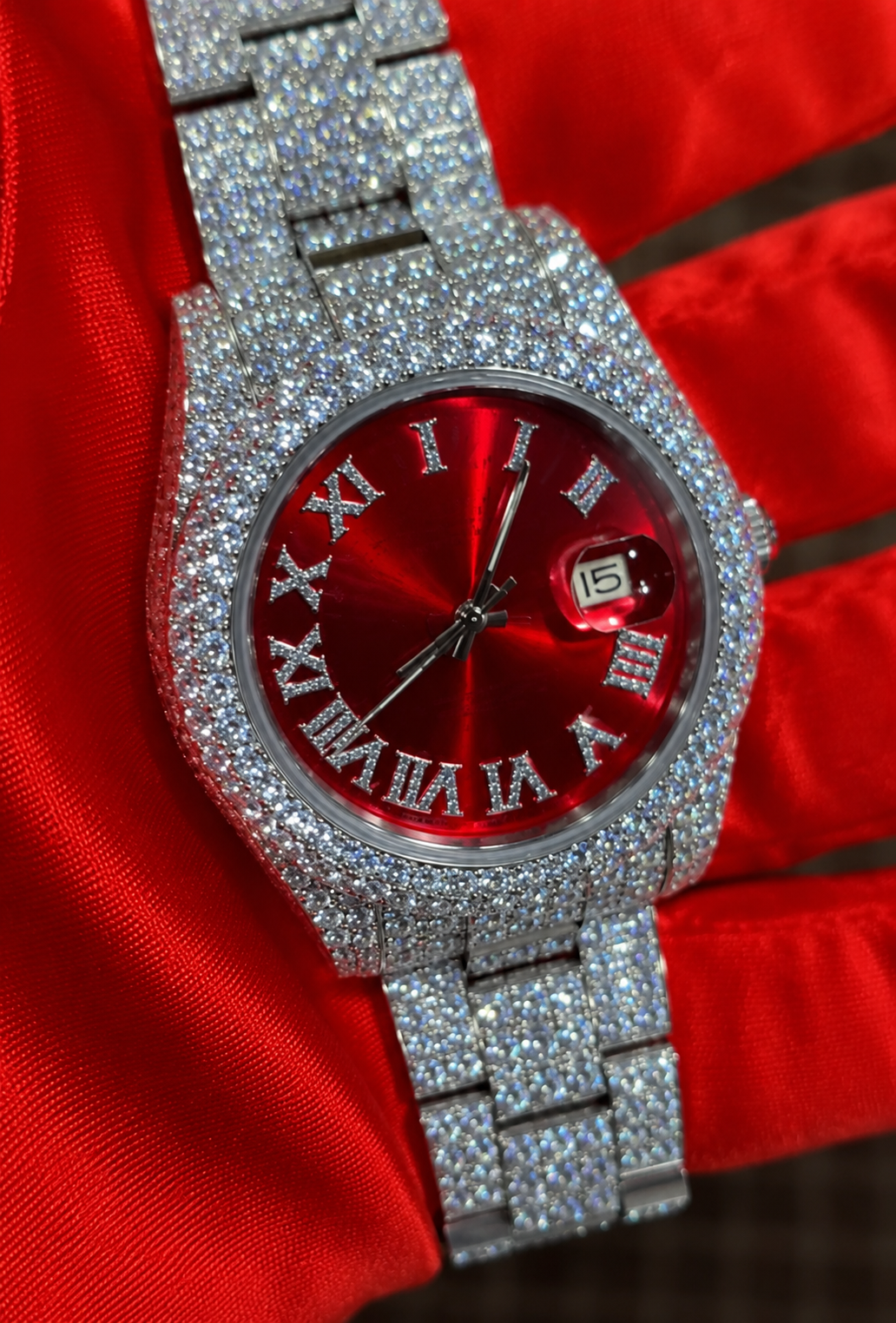 Iced Red Dial Luxury Watch – 36mm & 41mm