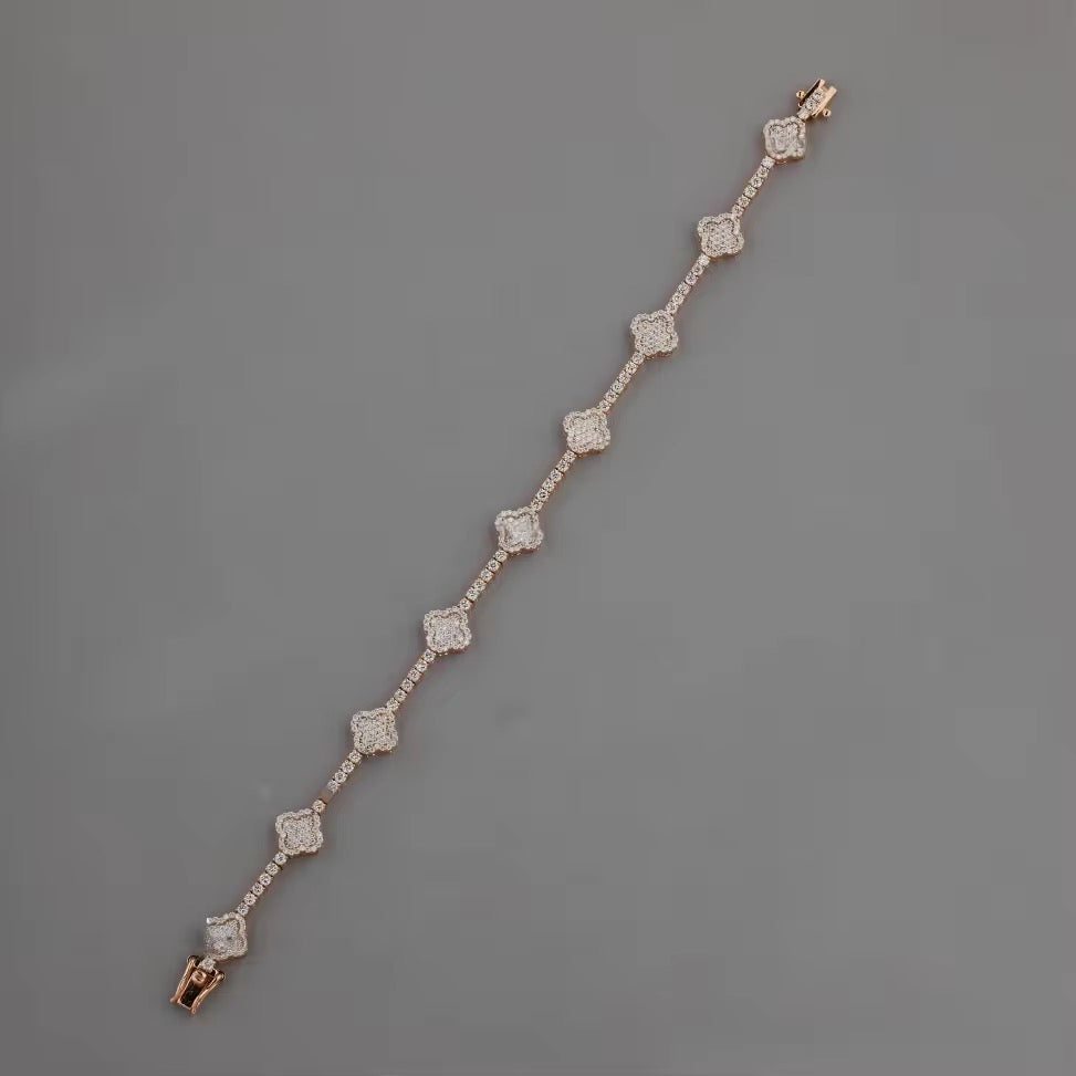 VVS1 Moissanite Clover Bracelet