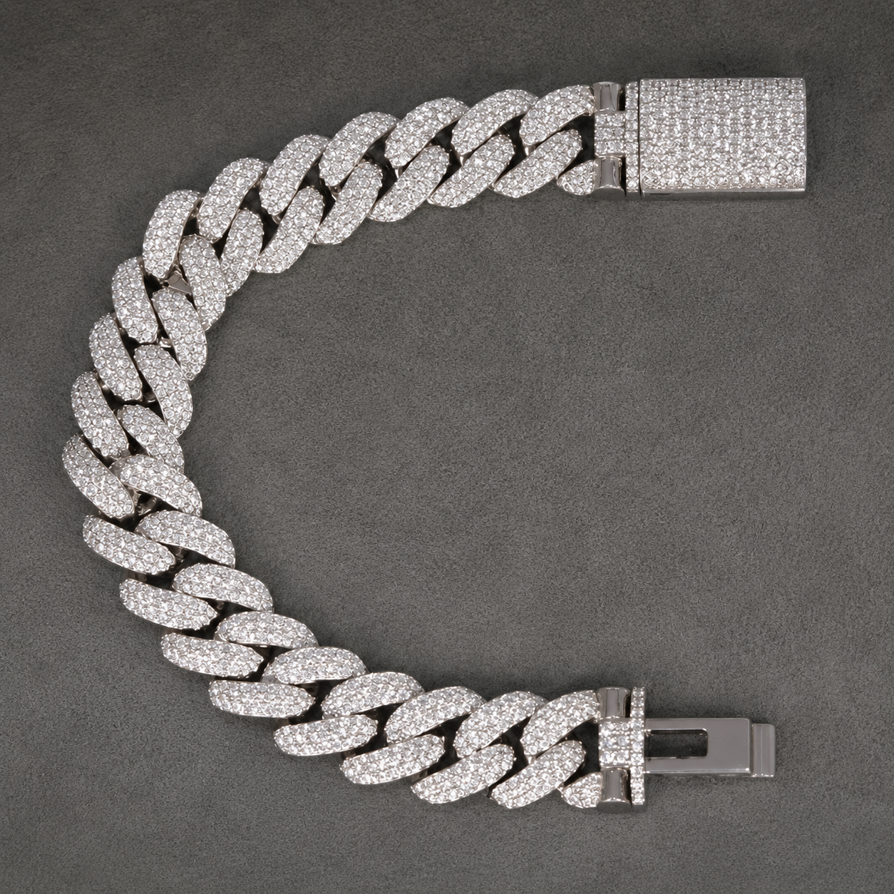 12mm White Gold Cuban Link Bracelet – VVS Lab Diamonds & Moissanite