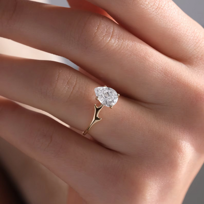 1.00 Carat Pear Cut Lab-Grown Diamond Solitaire Ring | IGI Certified E-VS1 | 14K Yellow Gold