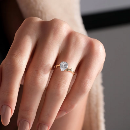1.00 Carat Pear Cut Lab-Grown Diamond Solitaire Ring | IGI Certified E-VS1 | 14K Yellow Gold