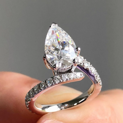 2.50 Carat Pear Cut Lab-Grown Diamond Vintage Engagement Ring | IGI Certified E-VS1 | 14K White Gold