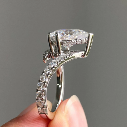 2.50 Carat Pear Cut Lab-Grown Diamond Vintage Engagement Ring | IGI Certified E-VS1 | 14K White Gold